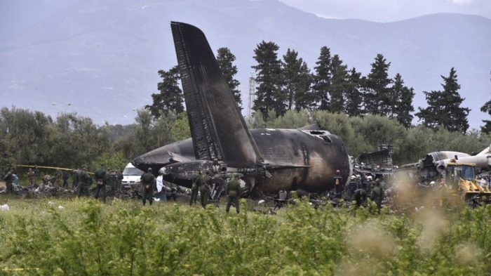 again-and-again-russian-fighter-plane-crashes-near-moscow_1538805564cc5BXZ.jpeg